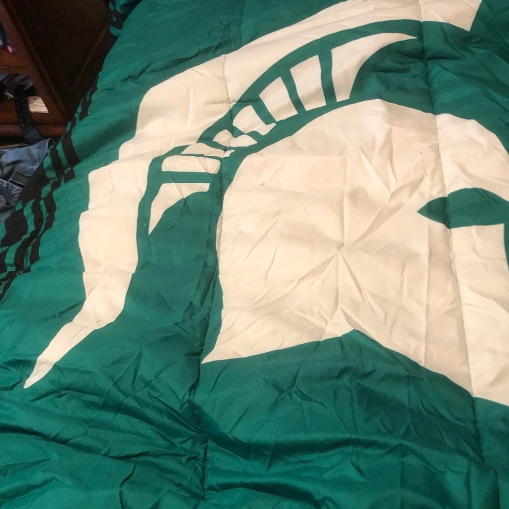 Teal and Black Home Bedding Comforter - Brand Unspecified